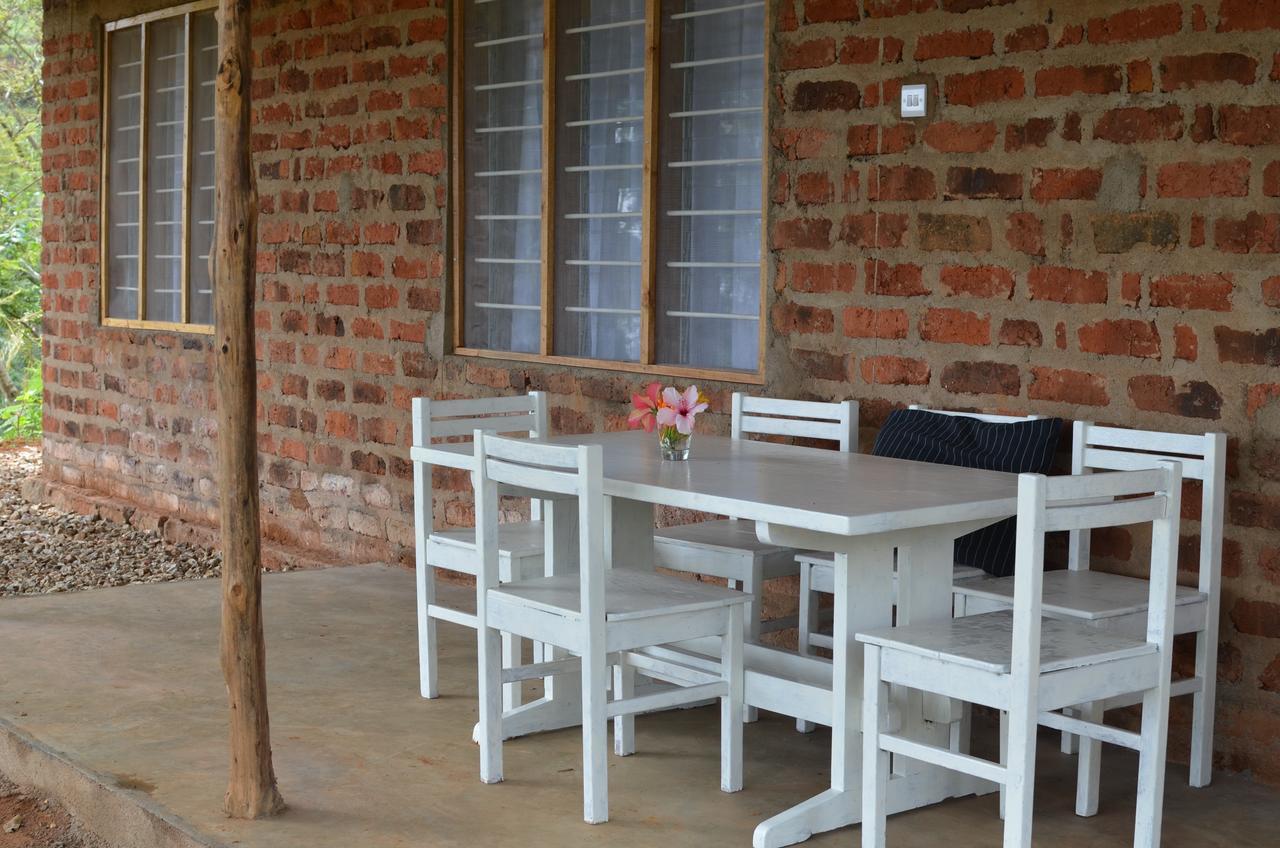 Milemeleni Guesthouse Lushoto Exteriör bild